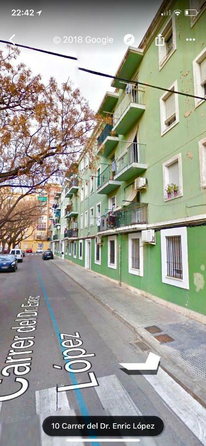 Cozy Apartment In Valencia! Wi-Fi ! Екстер'єр фото